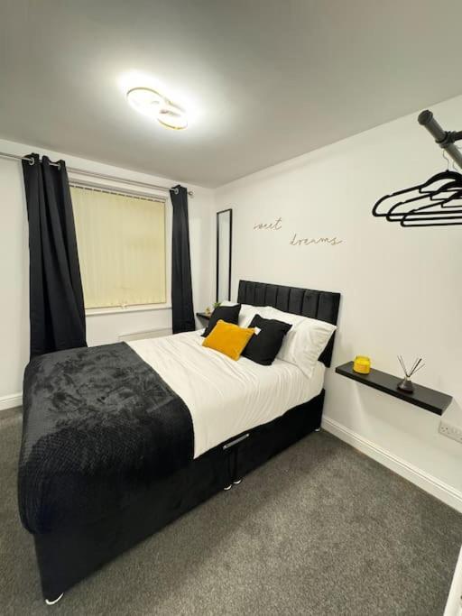 Luxury Cozy 3 Bed Apartment 5Mins From City - Free Parking! Nottingham Exterior foto