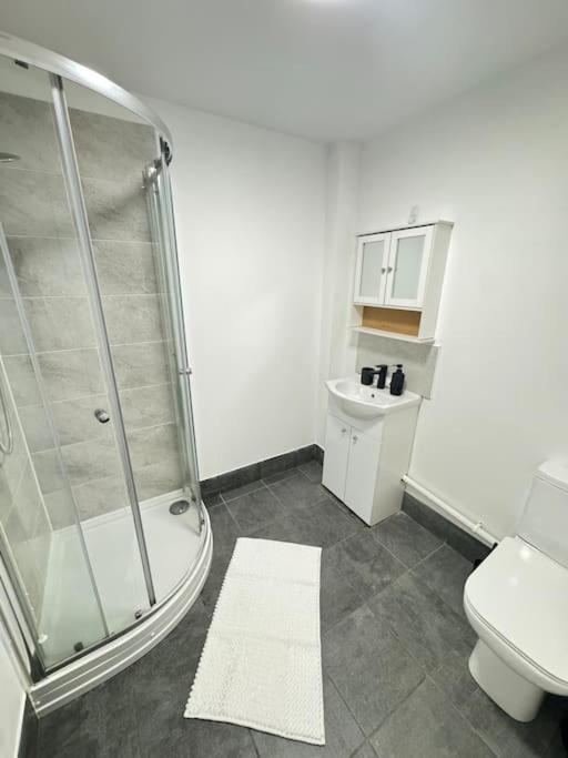 Luxury Cozy 3 Bed Apartment 5Mins From City - Free Parking! Nottingham Exterior foto